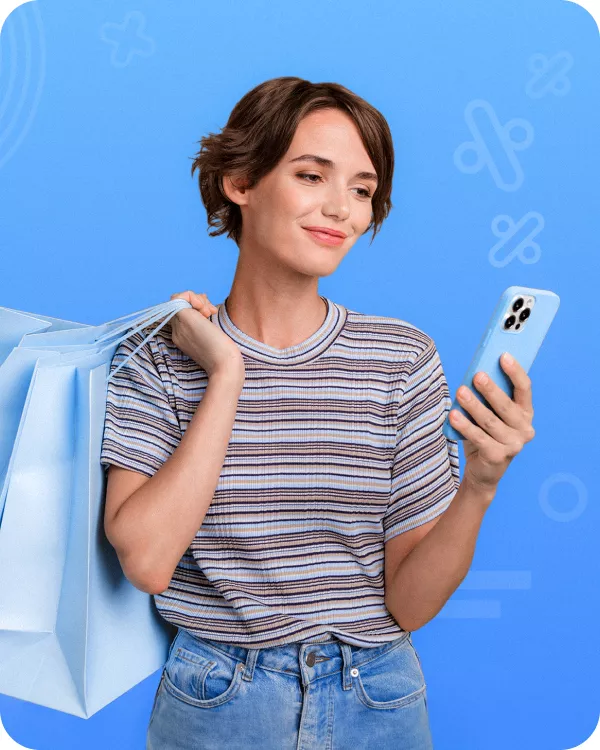 לקוחה נהנית מהטבות של MAX עם הכרטיס הנטען של MANI מאני לאחר קניות